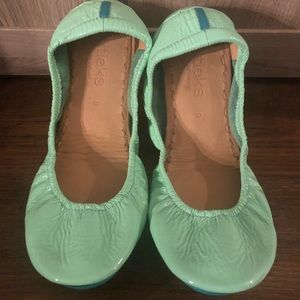Mint green patent Tieks